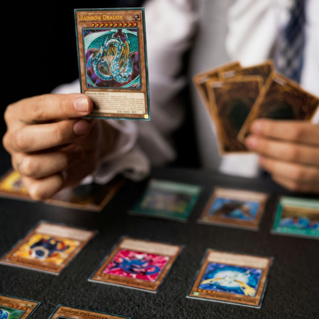 holding up magic the gathering card